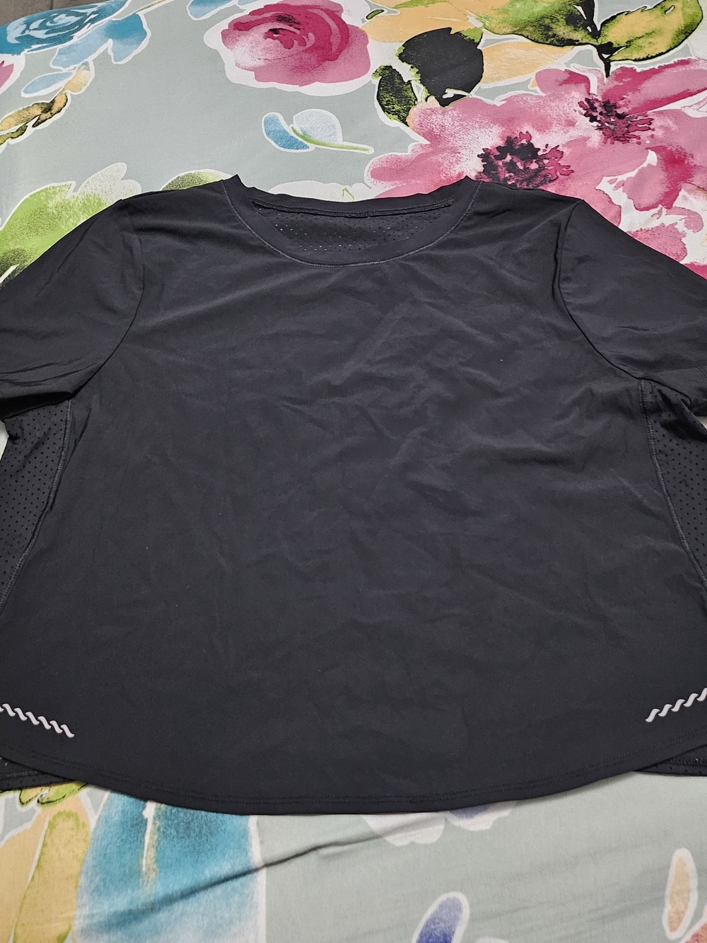 Fabletics Black Lightweight Performance Top